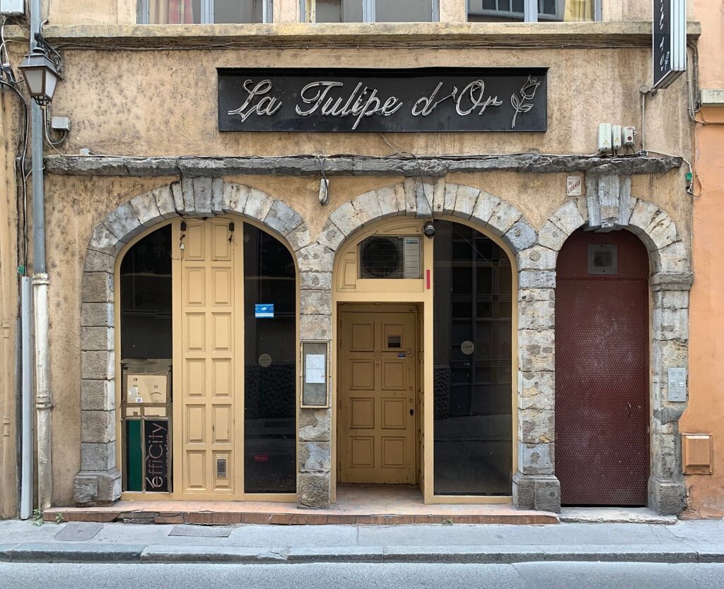 Façade ancienne rue du Port-du-Temple, dans le centre de Lyon