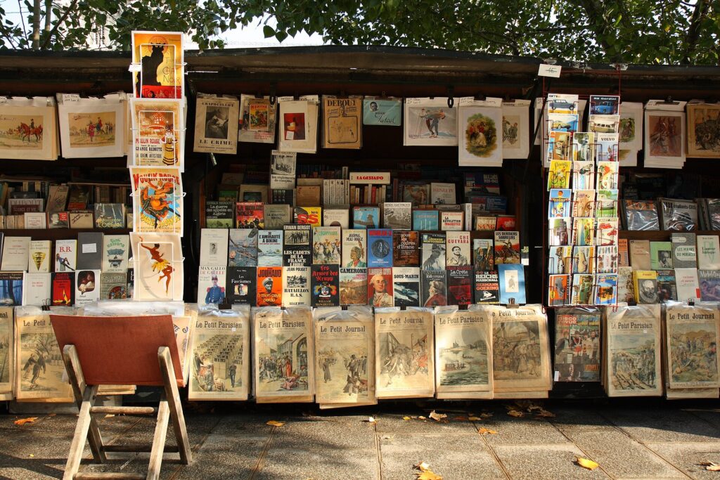 Les bouquinistes du quai de Montebello à Paris